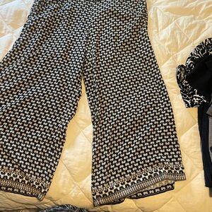 Max Studio Black and White Wide pants
